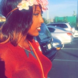 Meet your Posher, Senait